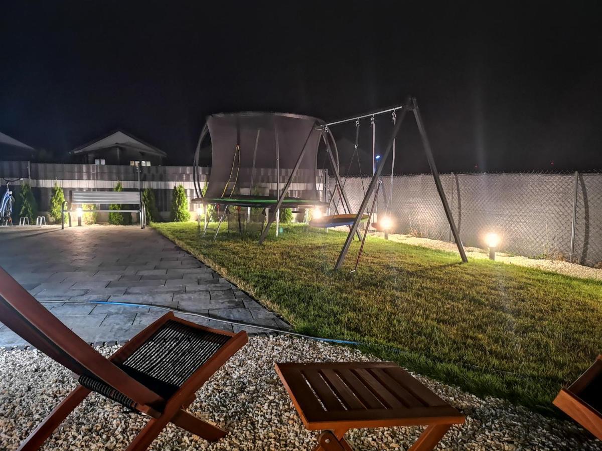 ,,DOMKI TRZY" Darłówko Wsch. Ujście-Darłowskie Exterior foto